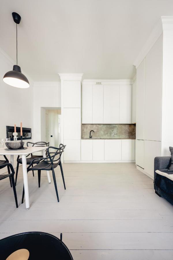 Apartamenty Wozna 14A, 2 Rooms, Self Check In 24H Poznań Eksteriør billede